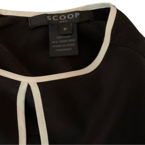 Y2K Scoop NYC 100% Silk Keyhole Neck Blouse Black with Ivory Trim Size Small - Picture 5 of 8